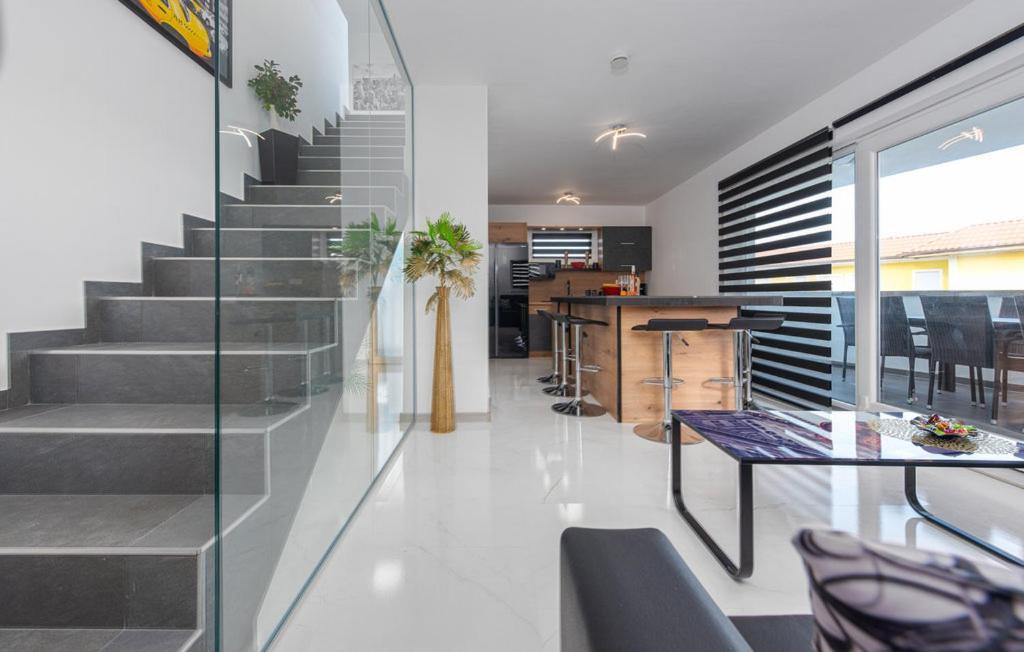 Luxurioeses Penthouse Welle Mit Whirlpool, Grill Und Meerblick Vir Zewnętrze zdjęcie